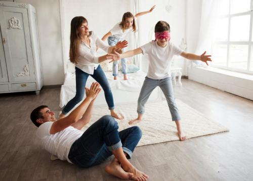 Mozgásos játékok gyerekeknek - Gyakorlati ötletek aktív időtöltésre